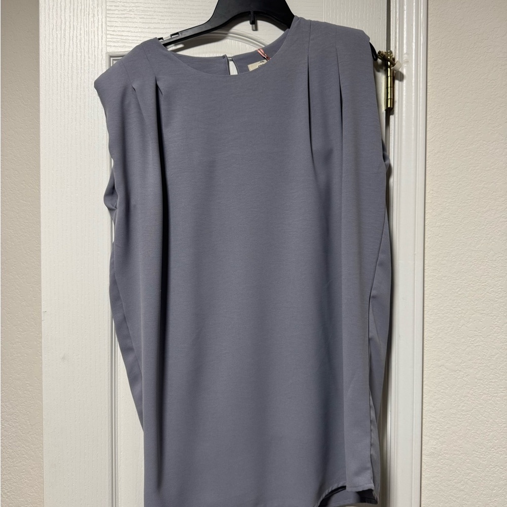 Entro Gray Sleeveless Blouse